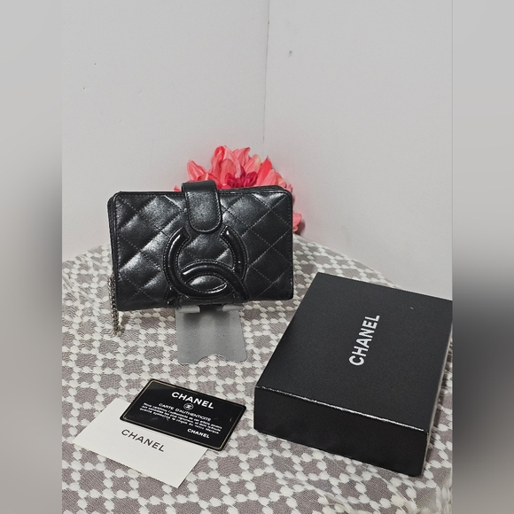 Authentic Chanel Bifold Cambon line wallet with Box/ Card - Picture 4 of 17